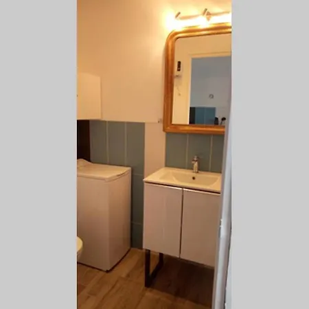 Appartement Studio Avec Jardin Au Pied Du Revard Dans *